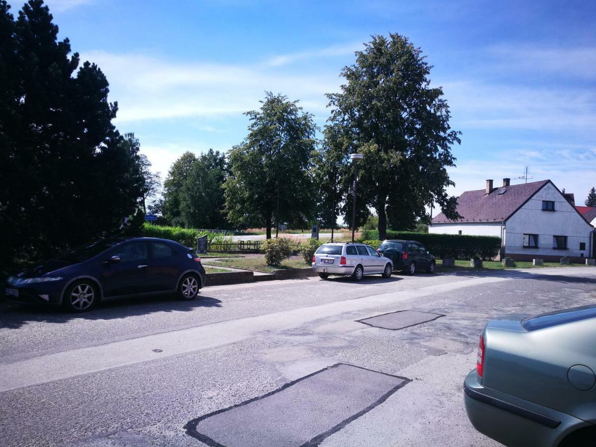 Ubytovani Jerabek Lasenice Luaran gambar